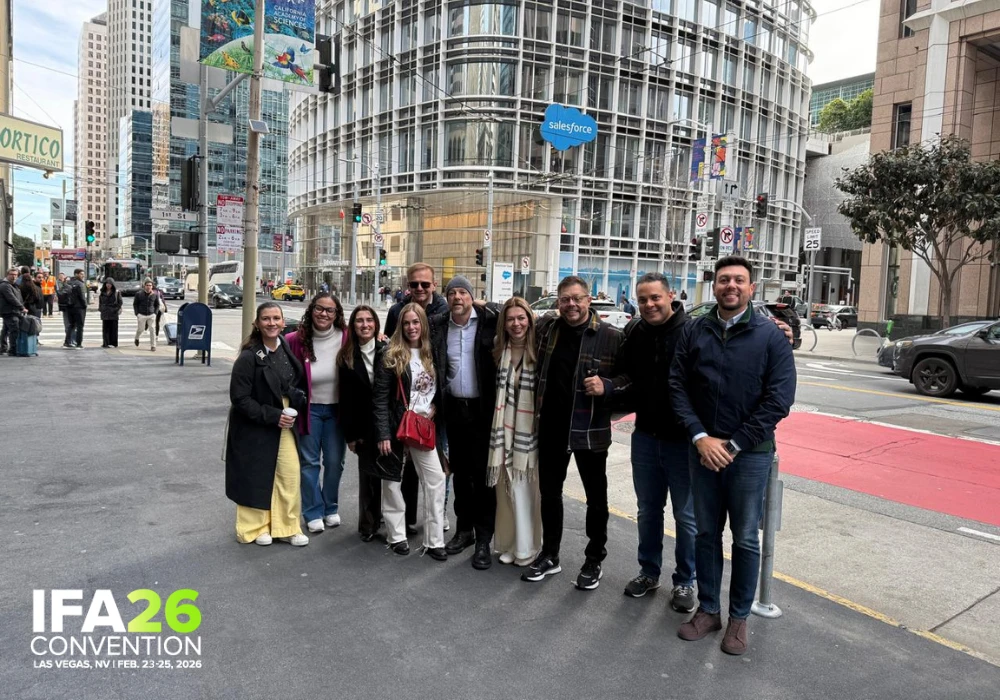 Grupo BITTENCOURT visita a Salesforce, na IFA 2026 | Foto: Divulgação